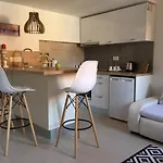 House In City Centre - 3 Bedrooms And 3 Bathrooms בית נופש ספליט