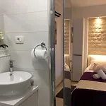 House In City Centre - 3 Bedrooms And 3 Bathrooms * ספליט