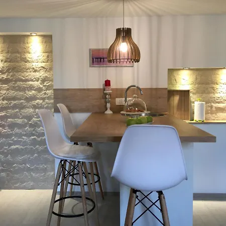 Сasa de vacaciones House In City Centre - 3 Bedrooms And 3 Bathrooms *